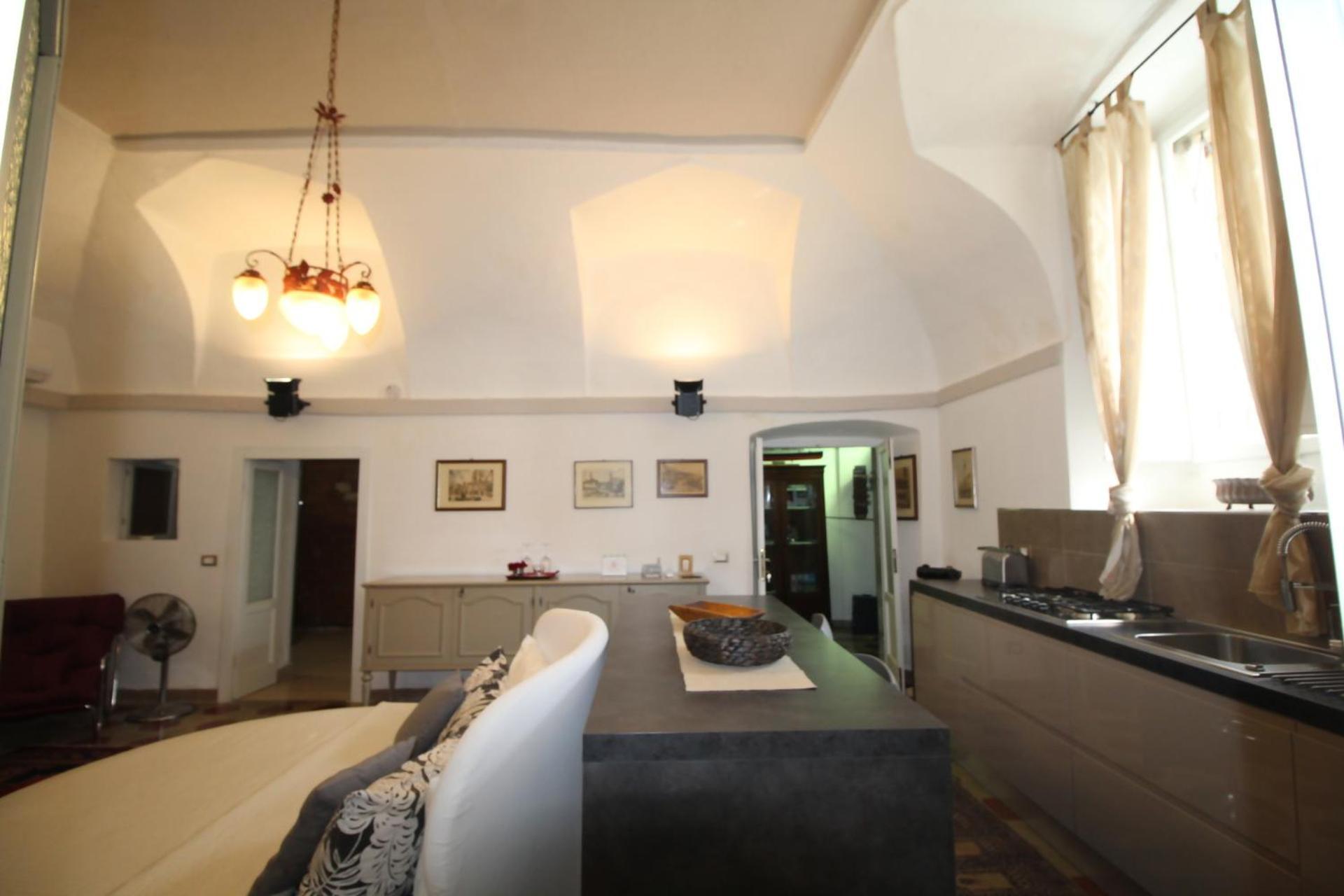 Historic House By The Lake La Renee Casa Vacanza Predore Exterior photo