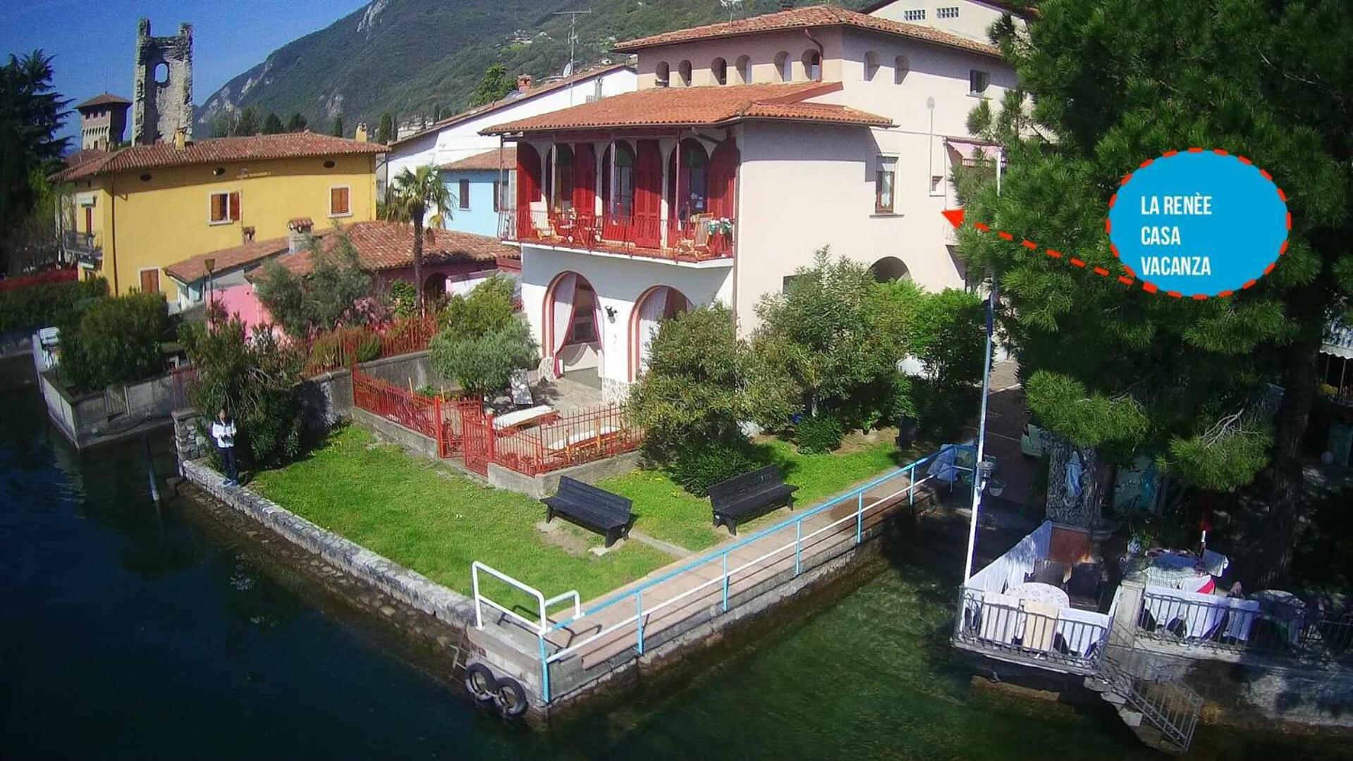 Historic House By The Lake La Renee Casa Vacanza Predore Exterior photo